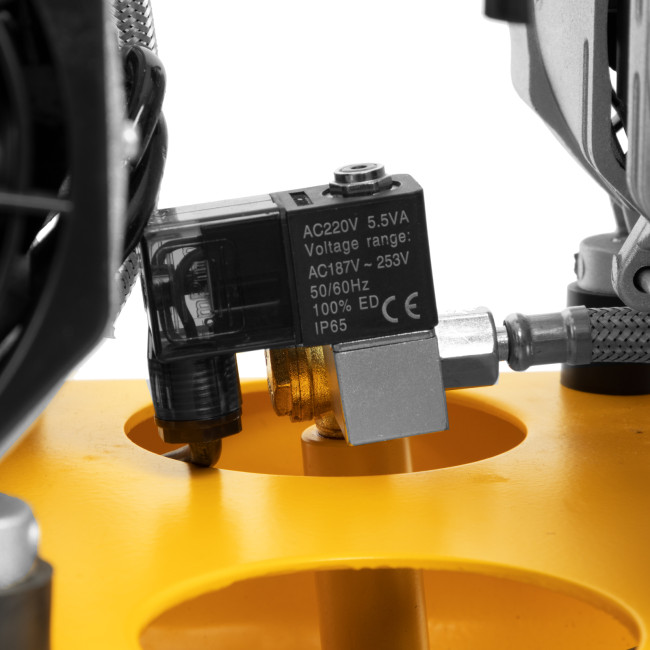 Компрессор безмасляный, малошумный DLS 2200/50, 2200 Вт, 2x1100, 50 л, 380 л/мин Denzel в Новосибирске