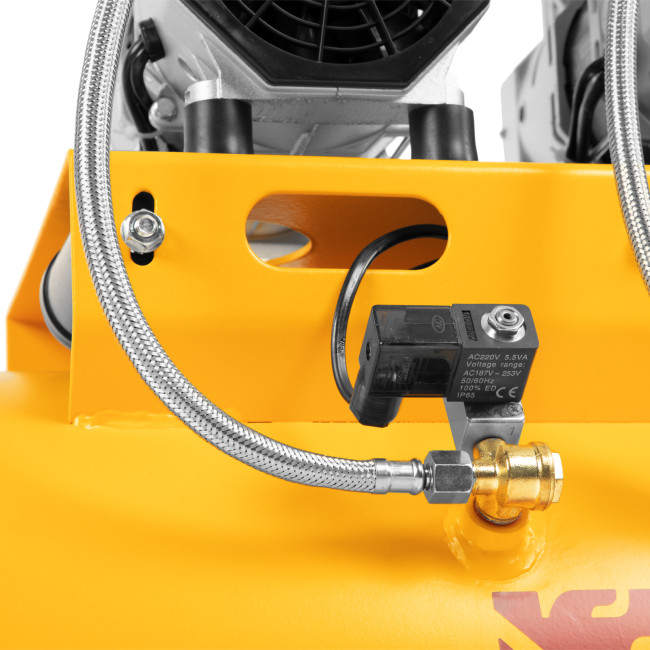 Компрессор безмасляный, малошумный DLS 3300/100, 3300 Вт,3x1100, 100 л, 570 л/мин ,блок управления Denzel в Новосибирске Компрессор безмасляный, малошумный DLS 3300/100, 3300 Вт,3x1100, 100 л, 570 л/мин ,блок управления Denzel в Новосибирске