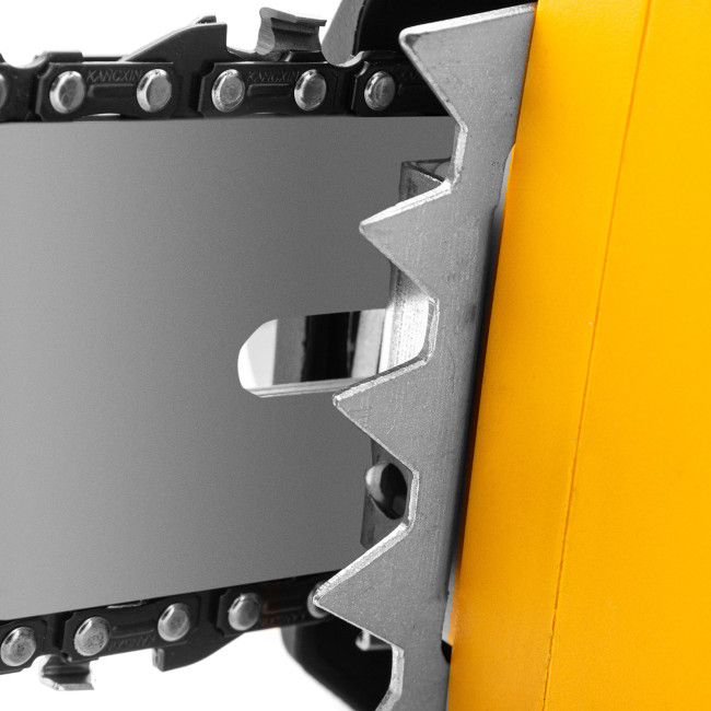 Пила цепная электрическая EDS-2200P, 2.2 кВт,поперечная, шина 45 см, шаг 3/8, паз 1.3 мм, 63 звена Denzel в Новосибирске