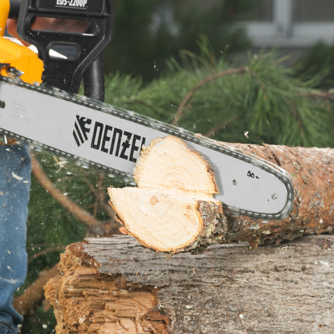 Пила цепная электрическая EDS-2200P, 2.2 кВт,поперечная, шина 45 см, шаг 3/8, паз 1.3 мм, 63 звена Denzel в Новосибирске