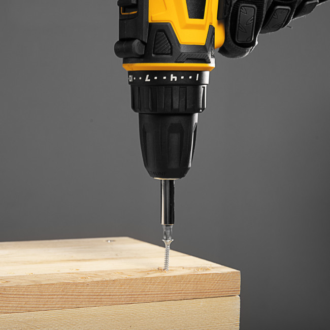 Дрель-шуруповерт сетевая SD-300-10 Denzel в Новосибирске