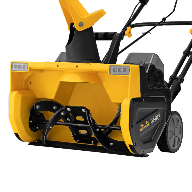 Снегоуборочная машина аккумуляторная, ESB-560Li, 560 мм, 40В, 2 АКБ 5 Ач, ЗУ, метал. шнек Denzel в Новосибирске