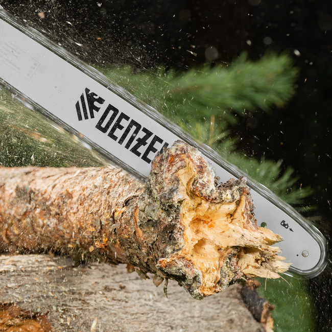 Пила цепная электрическая EDS-2200, 2.2 кВт,продольная, шина 45 см, шаг 3/8, паз 1.3 мм, 62 звена Denzel в Новосибирске