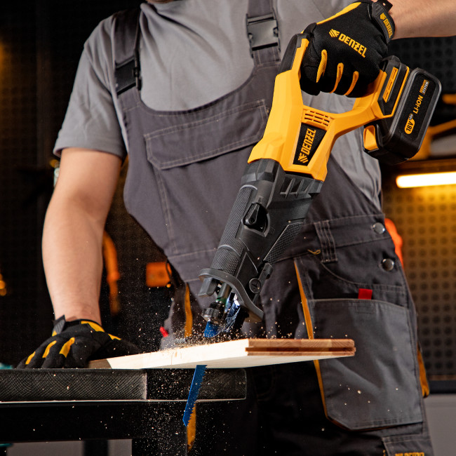 Пила сабельная аккумуляторная бесщет BRC-120-0,  18В Li-Ion Denzel в Новосибирске