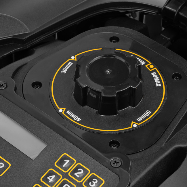 Робот-газонокосилка Grass Master 1000  1000м², 3Ач, 28V, LCD дисплей, Wi-Fi Denzel в Новосибирске