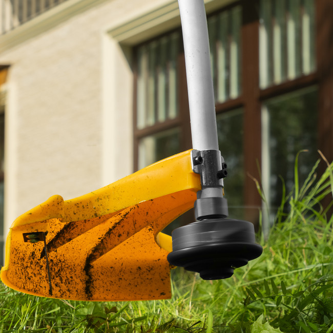 Триммер электрический TE-1100, 1100 Вт, 380 мм, катушка, разборная штанга Denzel в Новосибирске Триммер электрический TE-1100, 1100 Вт, 380 мм, катушка, разборная штанга Denzel в Новосибирске