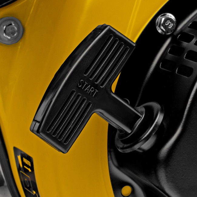 Генератор дизельный DES-55, 5,5 кВт, 230 В, 11 л, ручной стартер Denzel в Новосибирске