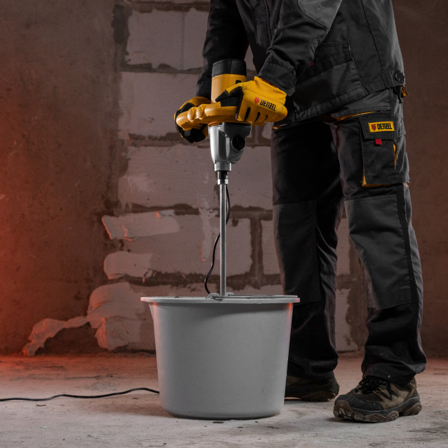 Миксер строительный EM-1-1220, 1220 Вт, 0-480/0-800 об/мин Denzel в Новосибирске