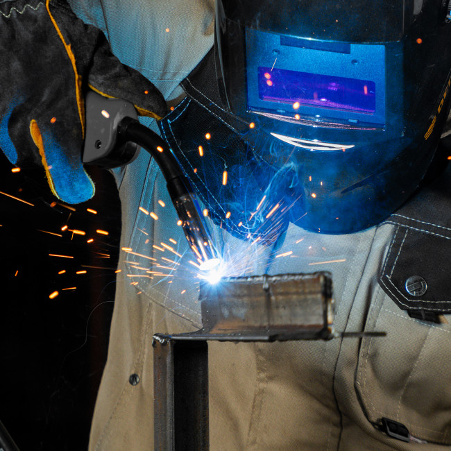 Аппарат инвертор. полуавтомат. cварки IMIG-160 Synergy, 160 А, ПВ 60%, катушка 5 кг Denzel в Новосибирске