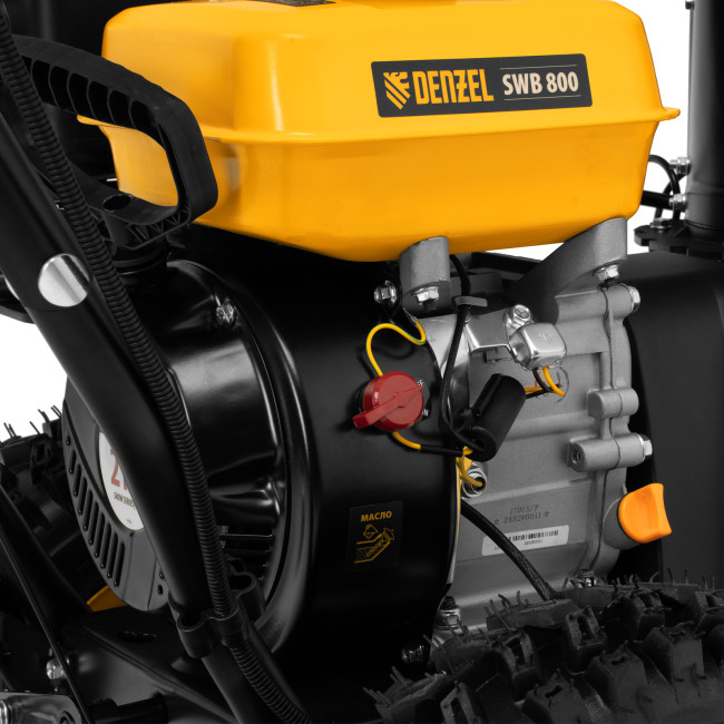 Гибридная снегоуборочная машина с функц. подметания SWB-800, 212 сс, руч. старт, 2 насадки// Denzel в Новосибирске