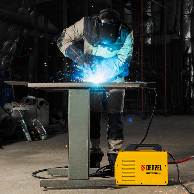 Аппарат инвертор. полуавтомат. cварки IMIG-200, 200 А, ПВ 60%, катушка 5 кг Denzel в Новосибирске