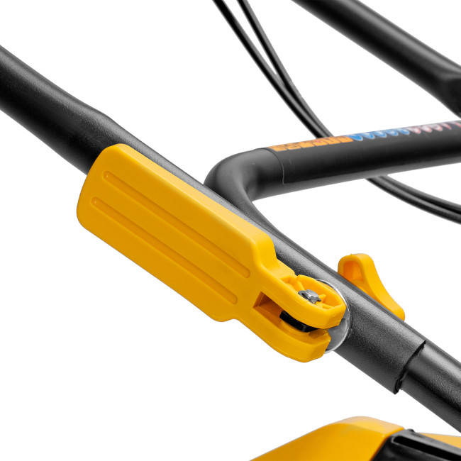 Газонокосилка бензиновая GLD-520SP, 196 куб.см, ширина 52 см, привод, 7 уровней,травосборник 60 л Denzel в Новосибирске