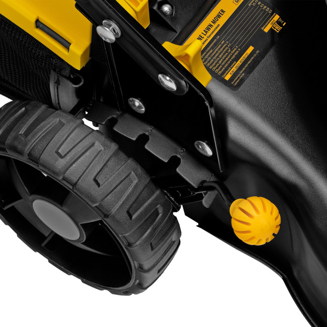 Газонокосилка бензиновая GLD-420, 146 см3, ширина 42 см, 40 л Denzel в Новосибирске Газонокосилка бензиновая GLD-420, 146 см3, ширина 42 см, 40 л Denzel в Новосибирске