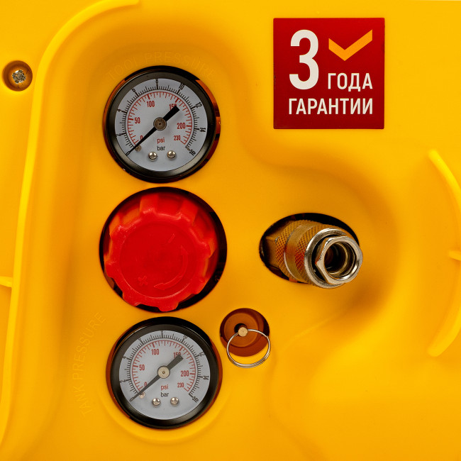 Компрессор воздушный DL1300, 10 бар, 1,3 кВт 180 л/мин 5 л, с набором аксессуаров Denzel в Новосибирске