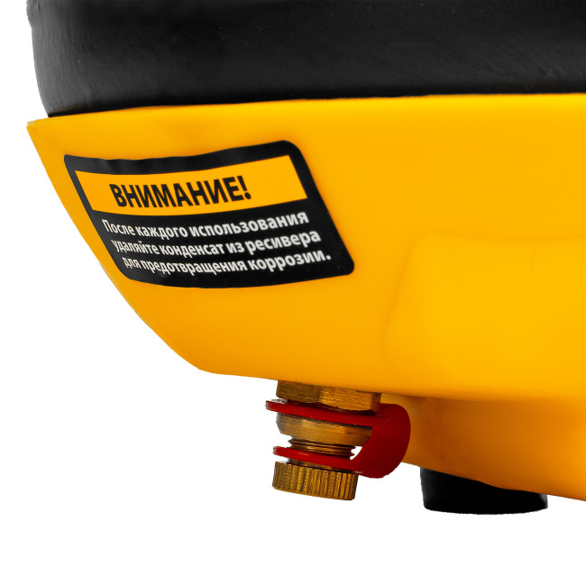 Компрессор воздушный DL1300, 10 бар, 1,3 кВт 180 л/мин 5 л, с набором аксессуаров Denzel в Новосибирске