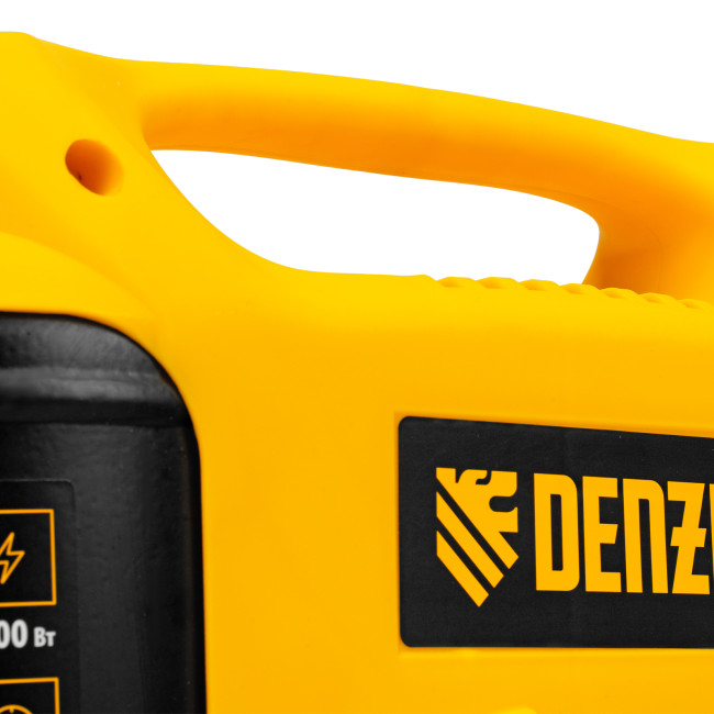 Компрессор воздушный DL1300, 10 бар, 1,3 кВт 180 л/мин 5 л, с набором аксессуаров Denzel в Новосибирске