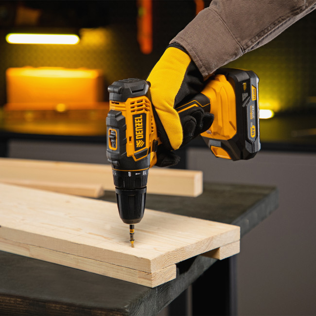 Дрель-шуруповерт аккумуляторная CDL-18-0, Li-Ion, 18 В Denzel в Новосибирске