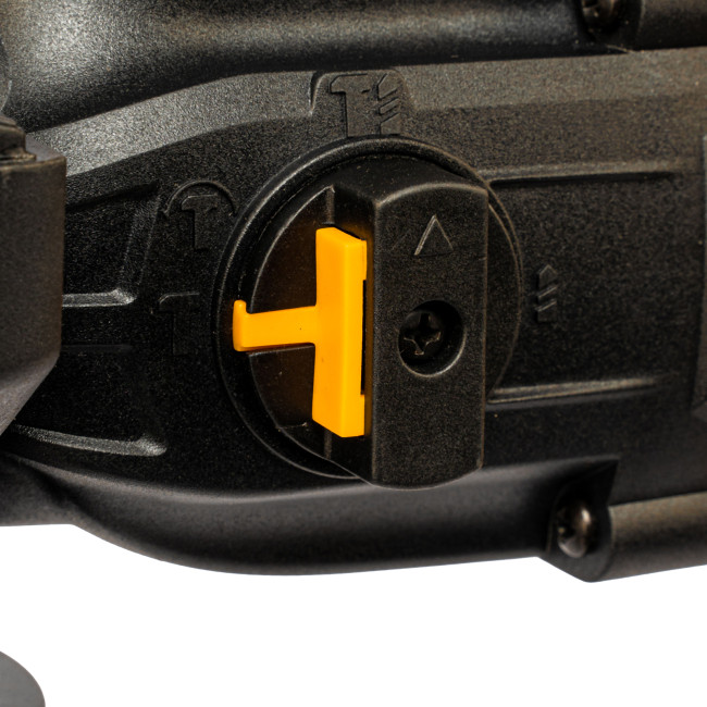 Перфоратор электрический RH-650-18, SDS-plus, 650 Вт, 2.0 Дж, 3 плюс 1 режим Denzel в Новосибирске Перфоратор электрический RH-650-18, SDS-plus, 650 Вт, 2.0 Дж, 3 плюс 1 режим Denzel в Новосибирске