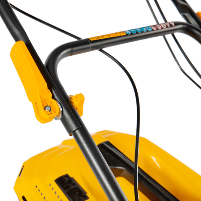 Газонокосилка бензиновая GLD-520SP-BS, 163 см3, Briggs Stratton, ширина 52 см, привод, 60 л Denzel в Новосибирске