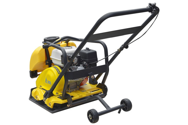 Виброплита TSS-WP100TH  (колесный комплект, бак) в Новосибирске