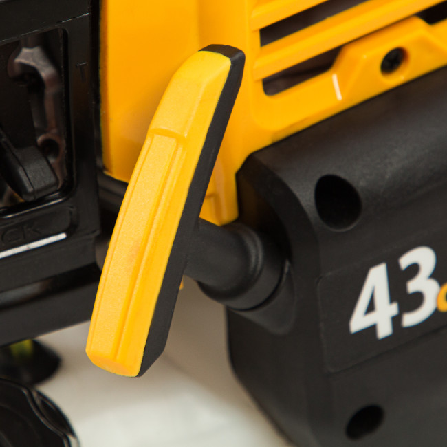 Триммер бензиновый DT 43, 43 см3, 2.5 л. с, неразъемная штанга, состоит из 2 частей Denzel в Новосибирске