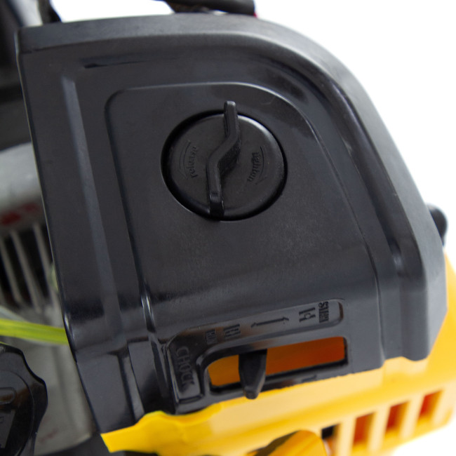 Триммер бензиновый DT 43, 43 см3, 2.5 л. с, неразъемная штанга, состоит из 2 частей Denzel в Новосибирске