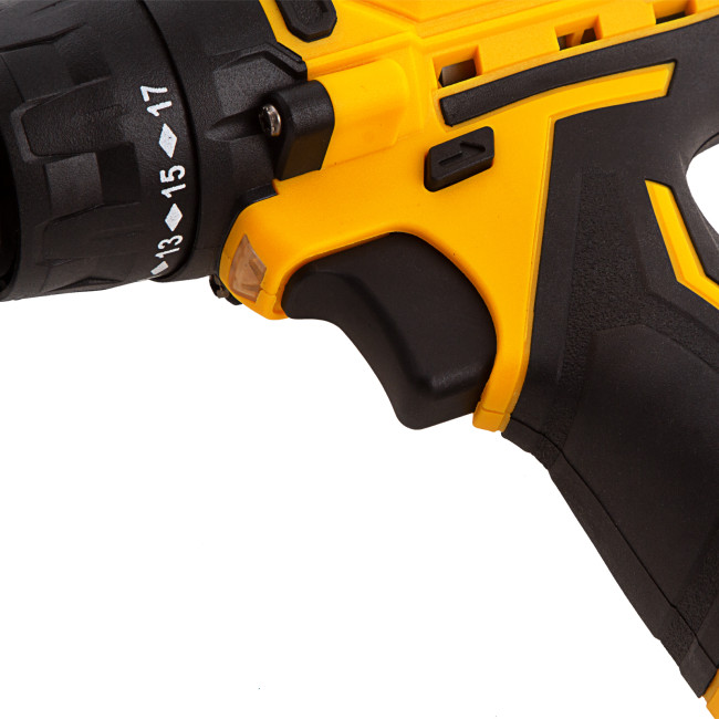 Дрель-шуруповерт аккумуляторная CDL-12CB, Li-Ion, 12 В, 1 акк. Denzel в Новосибирске