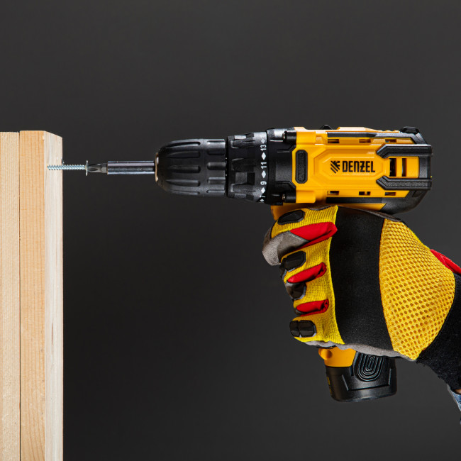 Дрель-шуруповерт аккумуляторная CDL-12CB, Li-Ion, 12 В, 1 акк. Denzel в Новосибирске