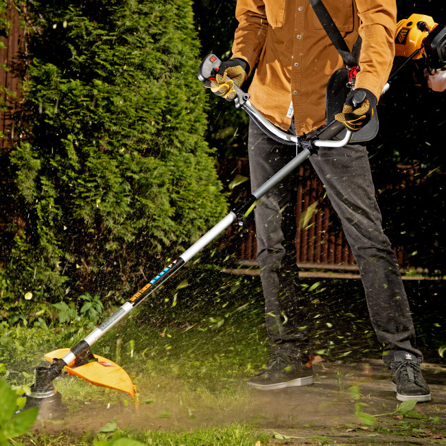 Триммер бензиновый DT 43S, 43 см3, 2.5 л. с, разъемная штанга, состоит из 2 частей Denzel в Новосибирске