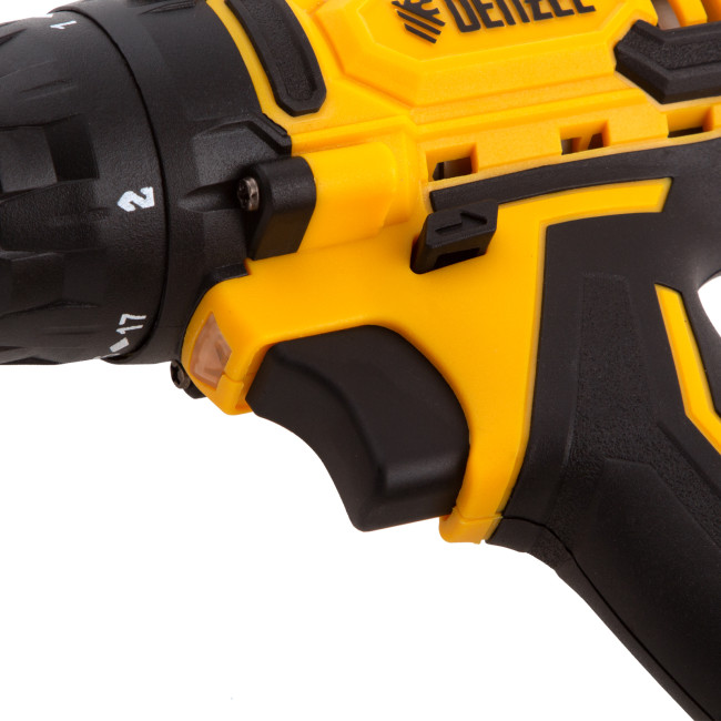 Дрель-шуруповерт аккумуляторная CDL-12-01CB, Li-Ion, 12 В, 1 акк. Denzel в Новосибирске