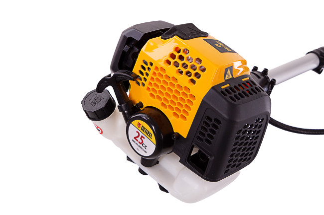 Триммер бензиновый DGT 250, 25 см3, 1.3 л. с, неразъемная штанга, состоит из 2 частей Denzel в Новосибирске