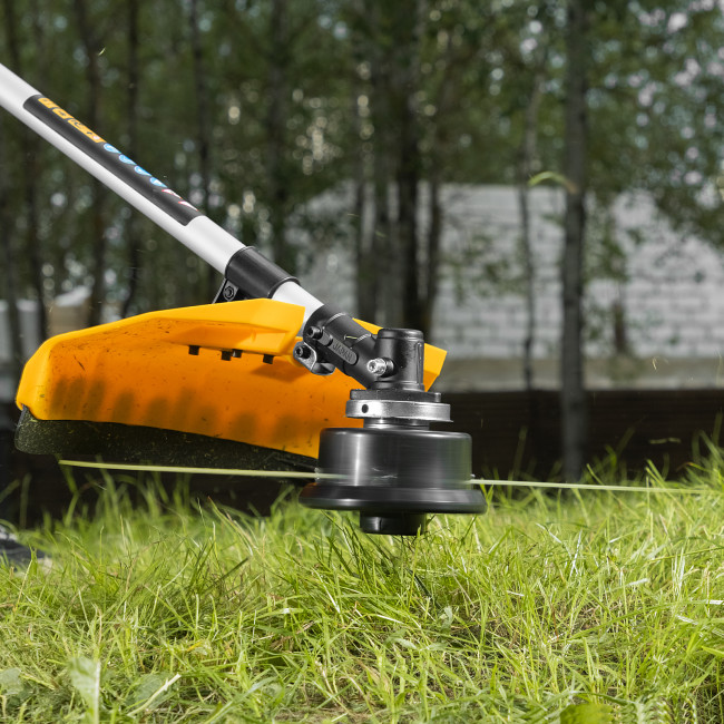 Триммер бензиновый DGT 250, 25 см3, 1.3 л. с, неразъемная штанга, состоит из 2 частей Denzel в Новосибирске