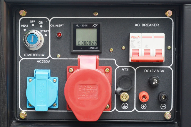 Дизель генератор TSS SDG 7000EH3A с АВР в Новосибирске