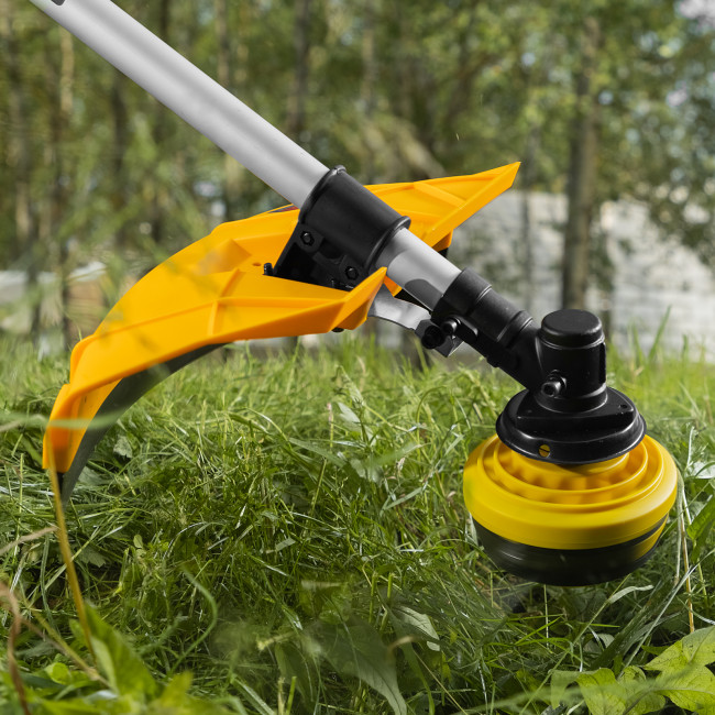 Триммер бензиновый DGT 330S, 33 см3, 1.8 л. с, разъемная штанга, состоит из 2 частей Denzel в Новосибирске