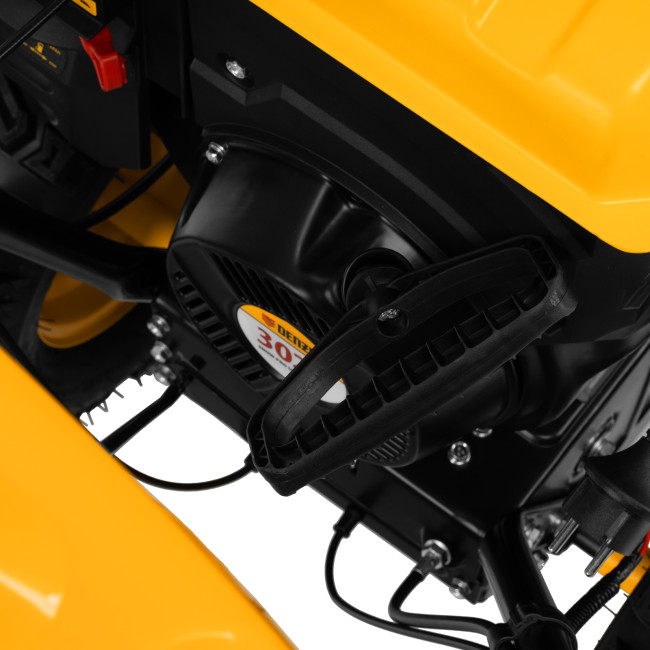 Бензиновая снегоуборочная машина SBL 711D PRO, 302cc, эл.старт, фара, обогрев, блок. дифф. Denzel в Новосибирске