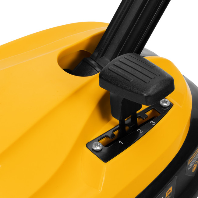 Портативная аккумуляторная газонокосилка CLM-22, Li-ion, 20В, 220 мм // Denzel в Новосибирске