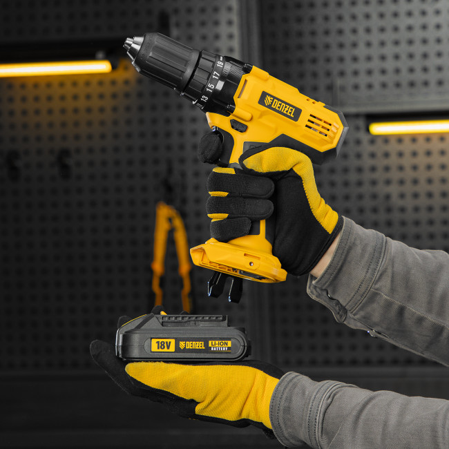 Дрель-шуруповерт аккумуляторная CDL-IB-18-02, Li-Ion, 18 В, 2 акк. Denzel в Новосибирске