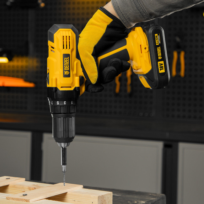 Дрель-шуруповерт аккумуляторная CDL-IB-18-02, Li-Ion, 18 В, 2 акк. Denzel в Новосибирске