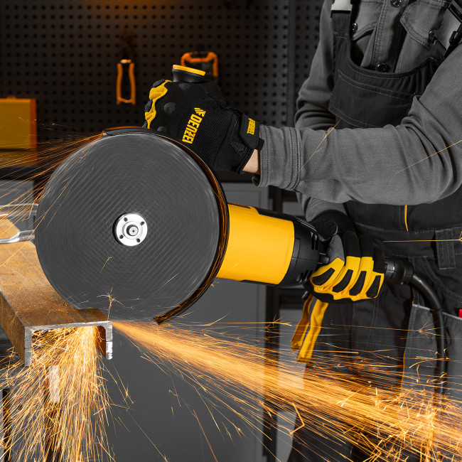 Машина шлифовальная угловая AG230-2400, 2400 Вт, 230 мм, 6000 об/мин Denzel в Новосибирске