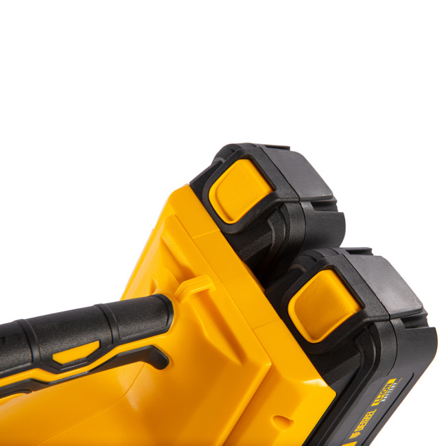 Воздуходувка аккумуляторная RB180-36, Li-ion, 36 В, 4 Ач, 180 км/ч, 820 м3/ч Denzel в Новосибирске