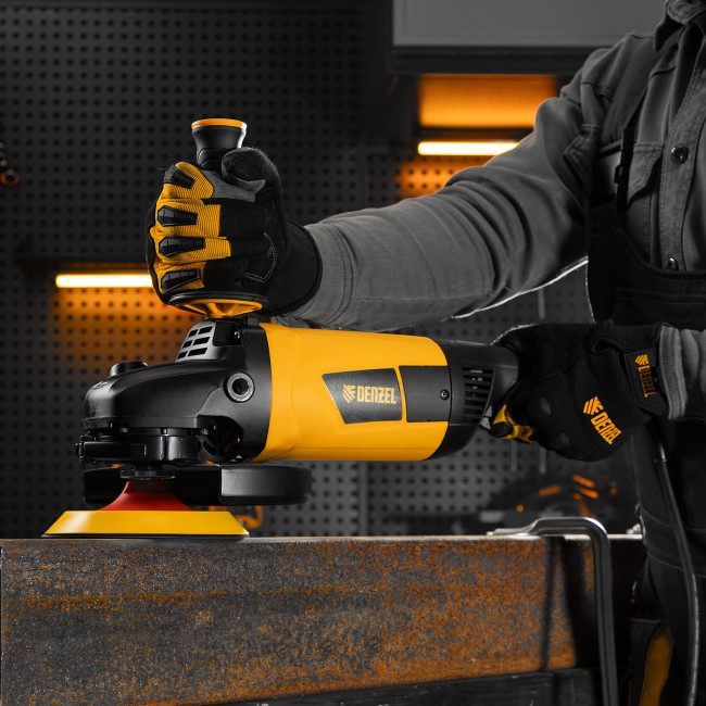 Машина шлифовальная угловая AG230-2600, 2600 Вт, 230 мм, 6000 об/мин Denzel в Новосибирске