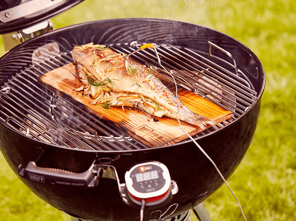 Угольный гриль WEBER Master-Touch GBS Premium E-5770, 57 см в Новосибирске