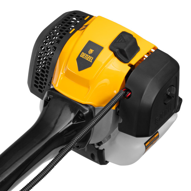 Триммер бензиновый DGT-52-PRO, анти-вибро, 52 см3, неразъем, состоит из 2 частей Denzel в Новосибирске