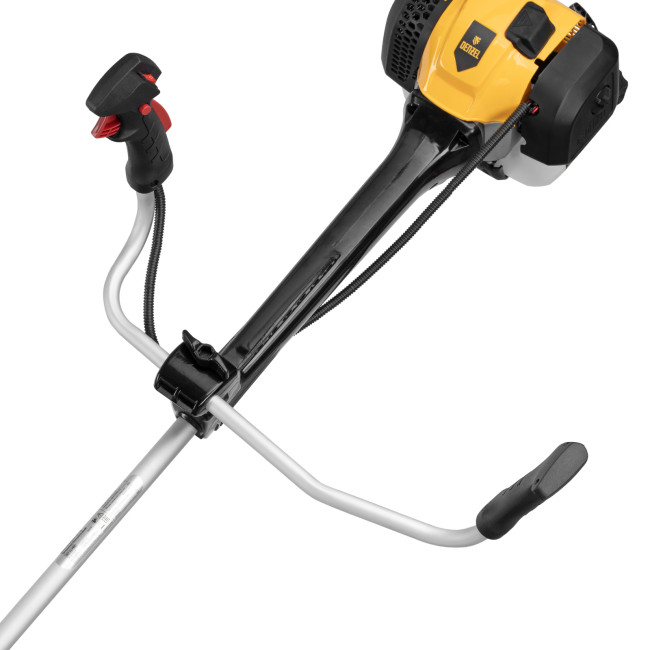 Триммер бензиновый DGT-52-PRO, анти-вибро, 52 см3, неразъем, состоит из 2 частей Denzel в Новосибирске