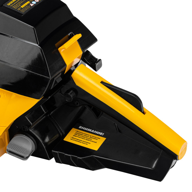 Пила цепная бензиновая DGS-4516, шина 40 см, 45 см3, 3 л.с, шаг 3/8, паз 1.3 мм, 57 звеньев Denzel в Новосибирске