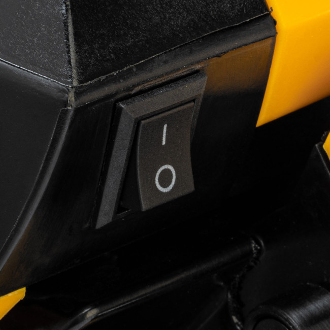 Пила цепная бензиновая DGS-4516, шина 40 см, 45 см3, 3 л.с, шаг 3/8, паз 1.3 мм, 57 звеньев Denzel в Новосибирске