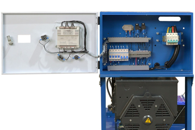 Дизельный генератор ТСС ЭД-30-Т400 в погодозащитном кожухе на прицепе в Новосибирске