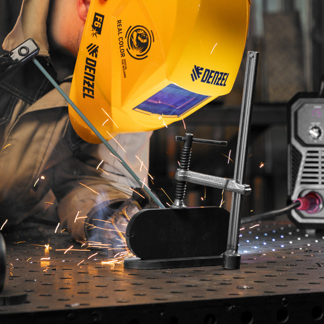 Аппарат инвертор. дуговой сварки DM-220 Standart, 220 А, ПВ 60% Denzel в Новосибирске