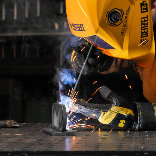 Аппарат инвертор. дуговой сварки DM-220 Standart, 220 А, ПВ 60% Denzel в Новосибирске