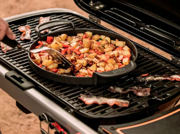 Газовый гриль WEBER Traveler в Новосибирске